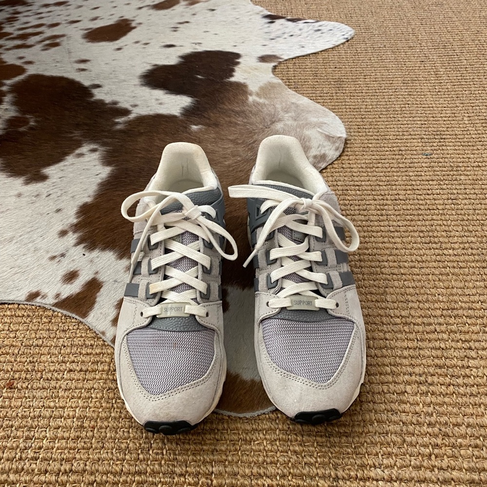 Men’s adidas tennis shoes